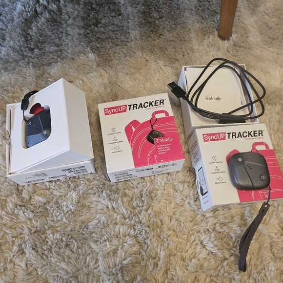 SyncUP Other - 3 SyncUP Trackers connected by T-Mobile, like an Airtag